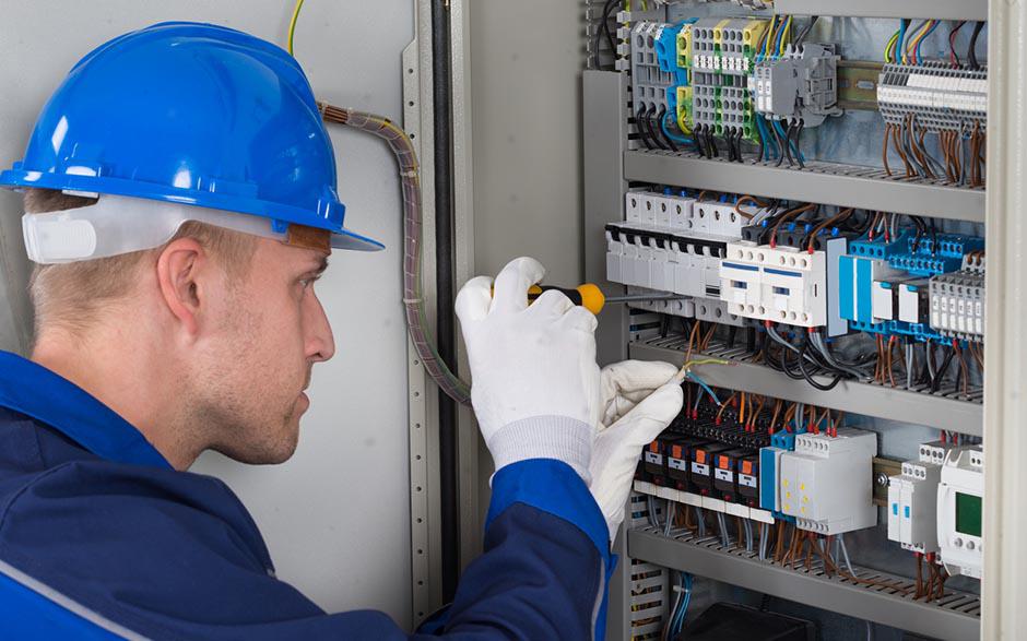 électricien de maintenance Us